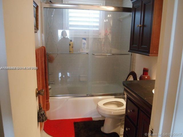 950 Hillcrest Dr 503, Hollywood, FL 33021