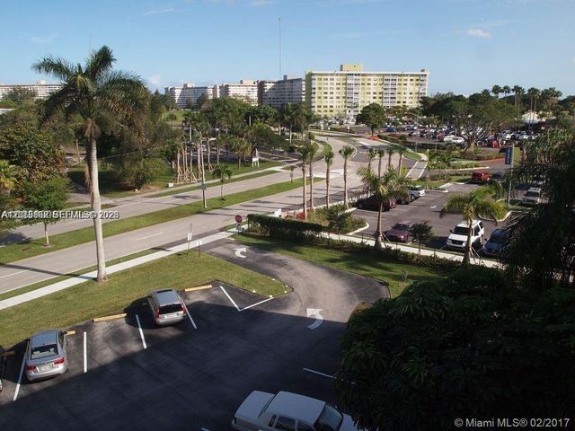 950 Hillcrest Dr 503, Hollywood, FL 33021