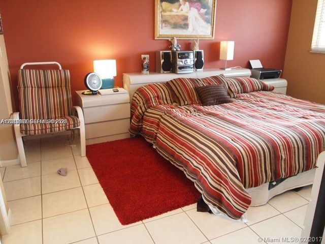 950 Hillcrest Dr 503, Hollywood, FL 33021