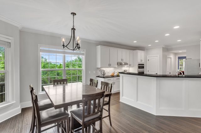 1001 Morton Mill Rd, Nashville, TN 37221