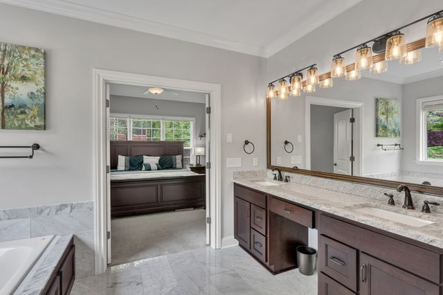 1001 Morton Mill Rd, Nashville, TN 37221