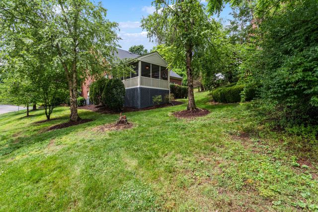 1001 Morton Mill Rd, Nashville, TN 37221