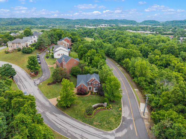 1001 Morton Mill Rd, Nashville, TN 37221