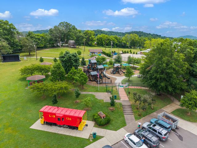 1001 Morton Mill Rd, Nashville, TN 37221