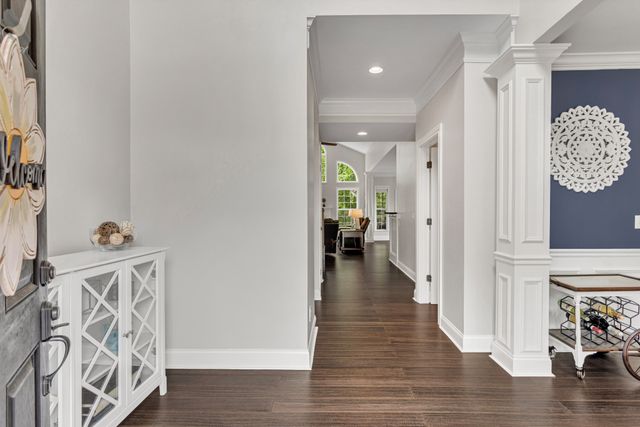 1001 Morton Mill Rd, Nashville, TN 37221