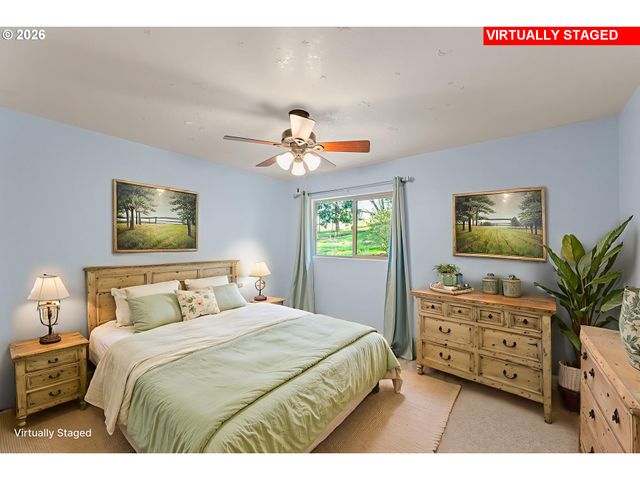 1378 Nw GROVE St, Roseburg, OR 97471