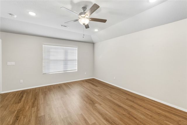 1643 S Towhee Lane, Fayetteville, AR 72701