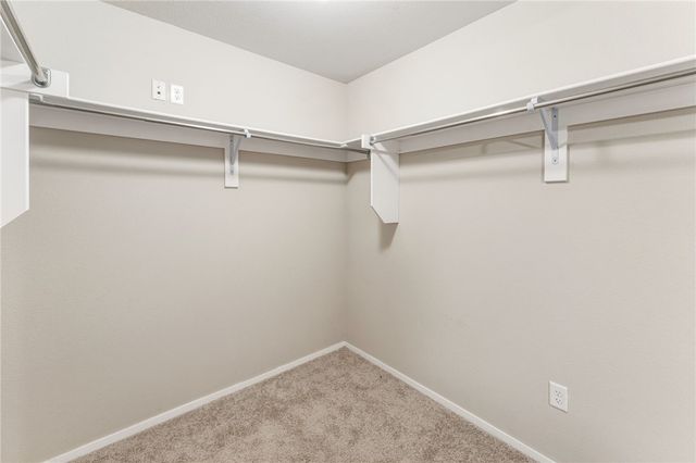 1643 S Towhee Lane, Fayetteville, AR 72701