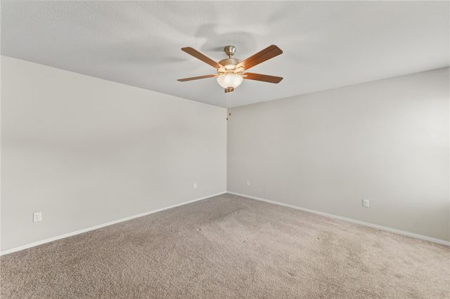 1643 S Towhee Lane, Fayetteville, AR 72701