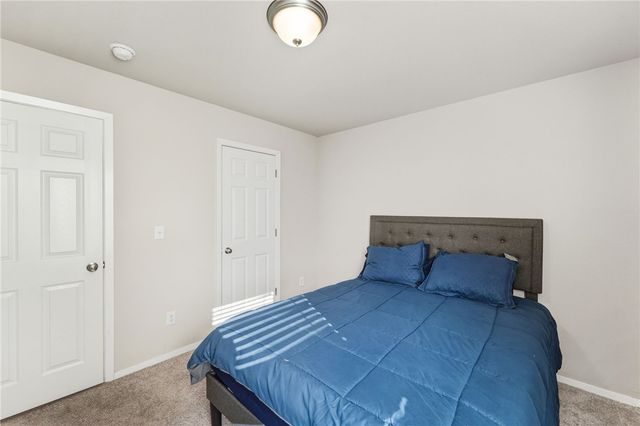 1643 S Towhee Lane, Fayetteville, AR 72701