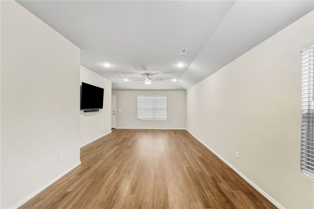 1643 S Towhee Lane, Fayetteville, AR 72701