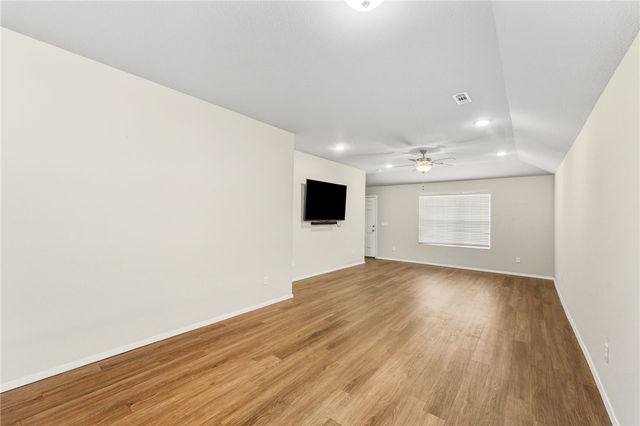 1643 S Towhee Lane, Fayetteville, AR 72701