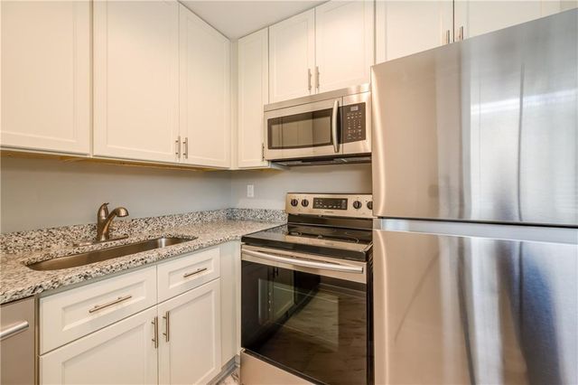 880 Saint Charles NE Avenue 4, Atlanta, GA 30306