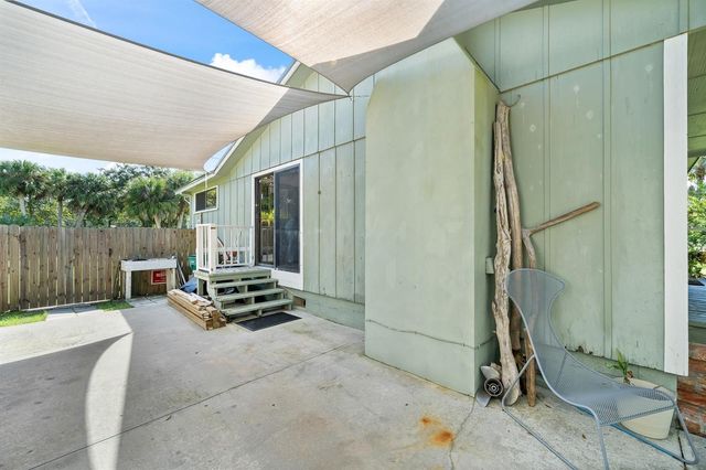 9633 Honeysuckle, Sebastian, FL 32976