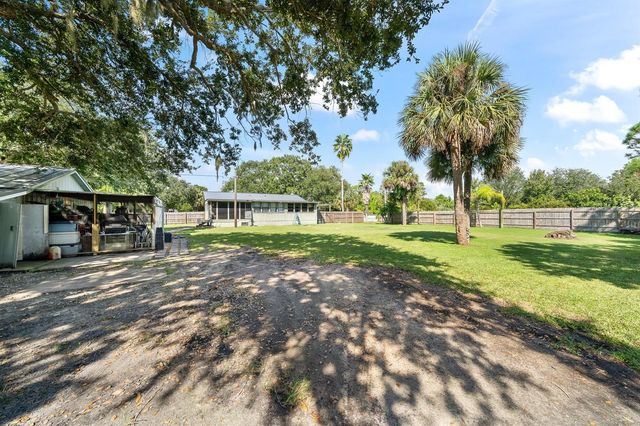 9633 Honeysuckle, Sebastian, FL 32976