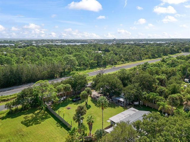 9633 Honeysuckle, Sebastian, FL 32976