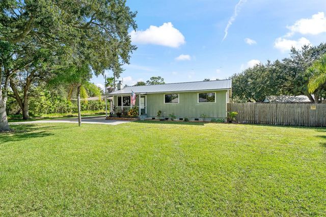 9633 Honeysuckle, Sebastian, FL 32976