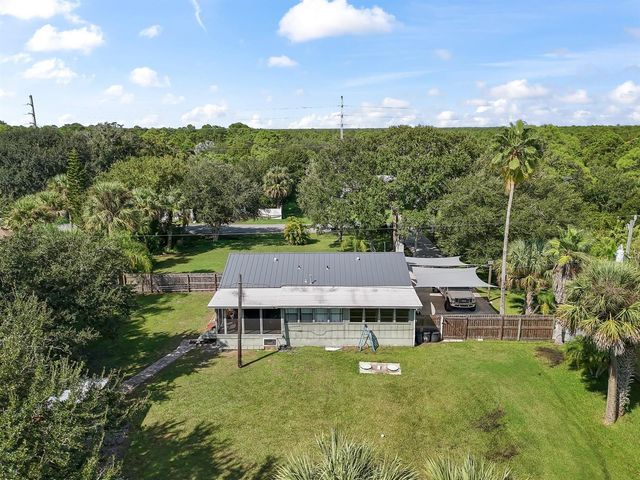 9633 Honeysuckle, Sebastian, FL 32976