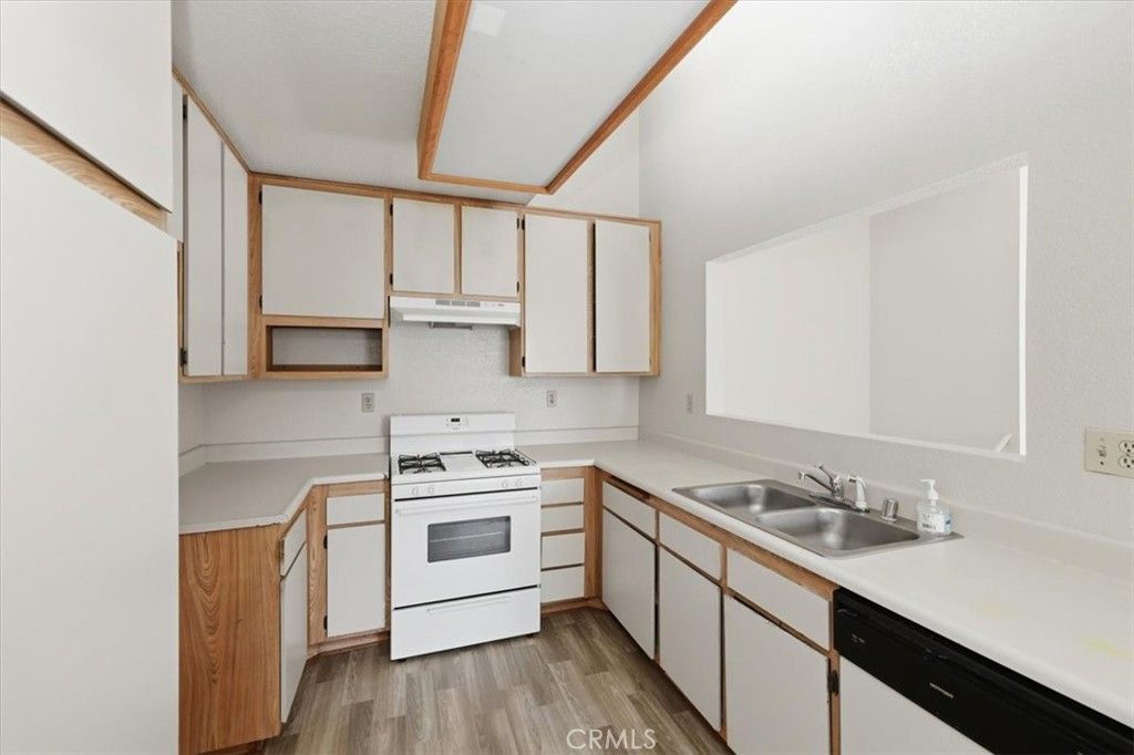 Image 17 of property listing at 24242 Sylvan Glen, Diamond Bar, CA 91765