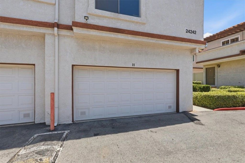 Image 32 of property listing at 24242 Sylvan Glen, Diamond Bar, CA 91765