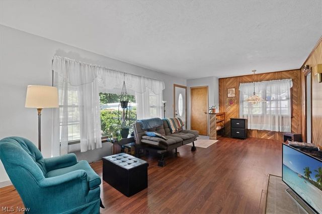 7836 State Route 44, Ravenna, OH 44266