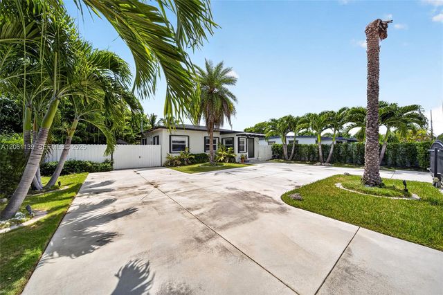 17019 SW 100th Ave, Miami, FL 33157
