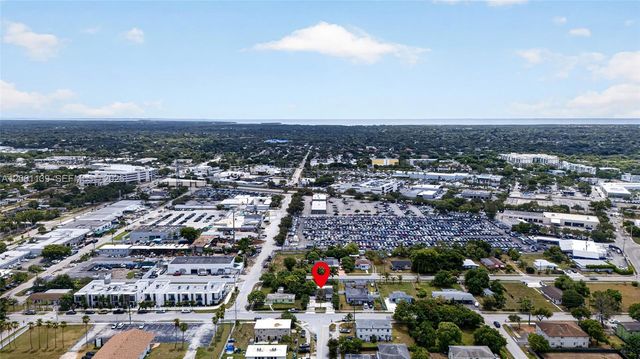 17019 SW 100th Ave, Miami, FL 33157
