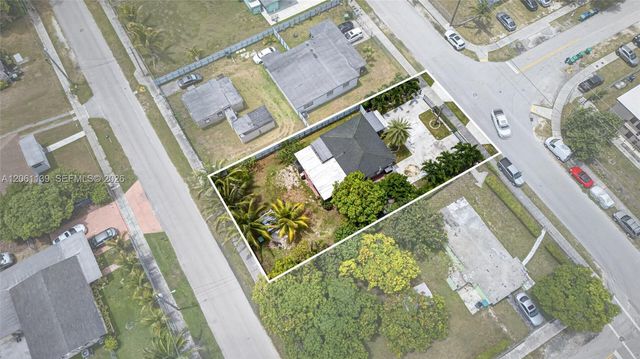 17019 SW 100th Ave, Miami, FL 33157
