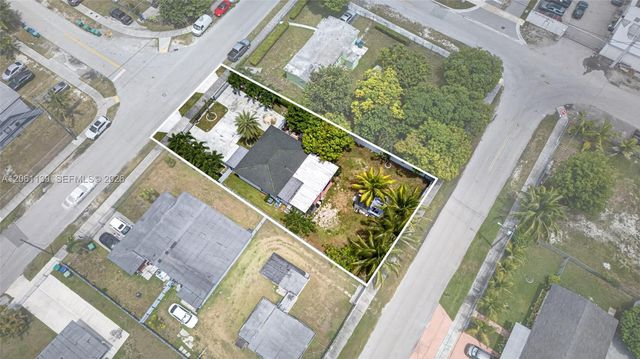 17019 SW 100th Ave, Miami, FL 33157