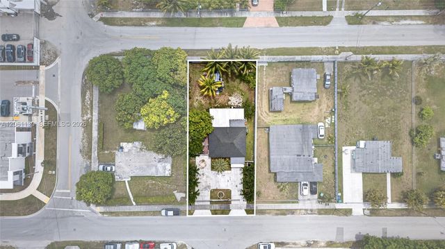 17019 SW 100th Ave, Miami, FL 33157