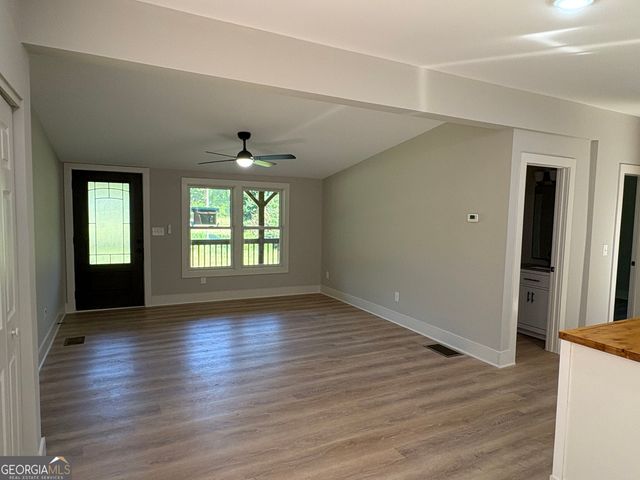 2032 Four Notch Road, Carrollton, GA 30116