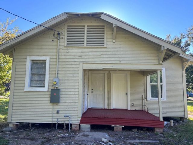 1925 11th Street, Port Arthur, TX 77640