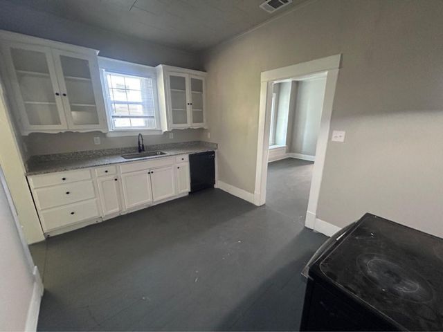 1925 11th Street, Port Arthur, TX 77640