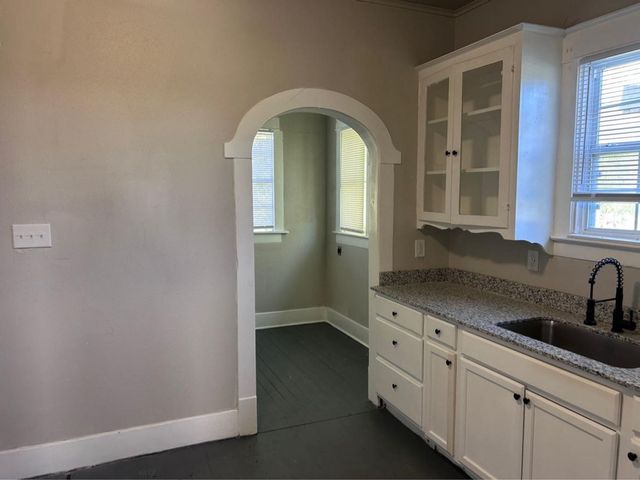 1925 11th Street, Port Arthur, TX 77640