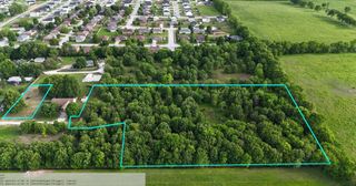 000 West Crestview Lane, Republic, MO 65738
