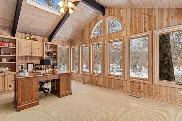 2 Crocus Lane, North Oaks, MN 55127