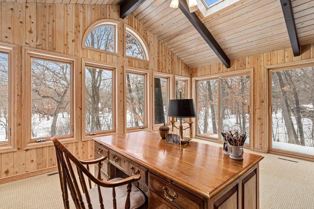 2 Crocus Lane, North Oaks, MN 55127