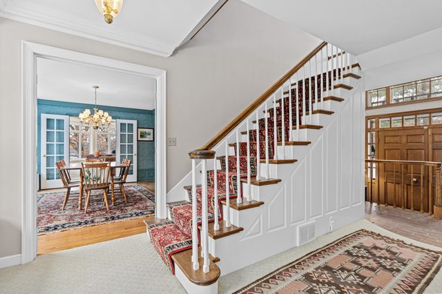 2 Crocus Lane, North Oaks, MN 55127