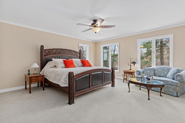 2 Crocus Lane, North Oaks, MN 55127