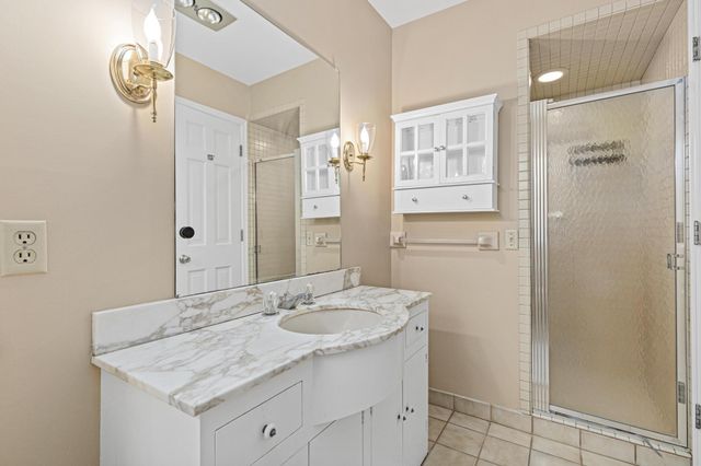 2 Crocus Lane, North Oaks, MN 55127