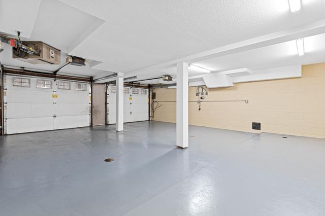 2 Crocus Lane, North Oaks, MN 55127