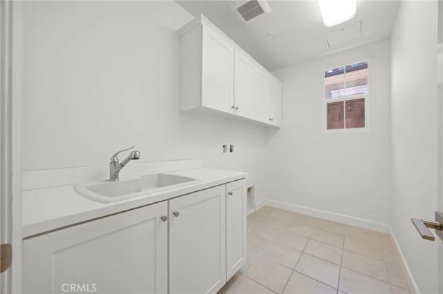 60 Quentin, Irvine, CA 92620