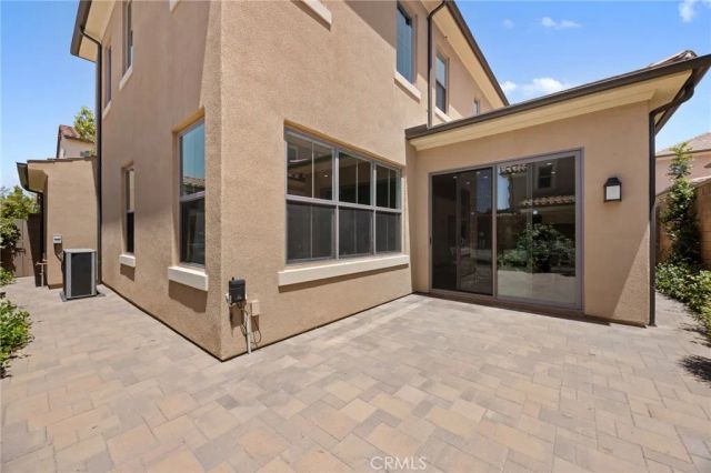 60 Quentin, Irvine, CA 92620