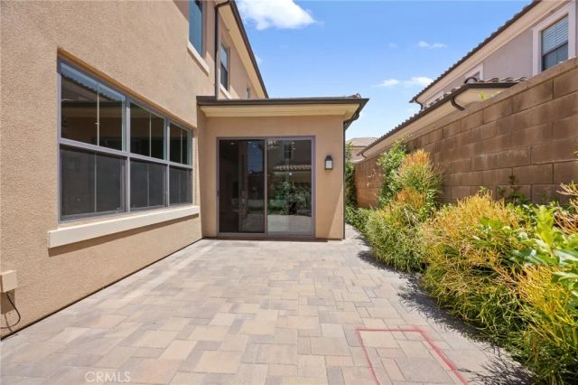 60 Quentin, Irvine, CA 92620