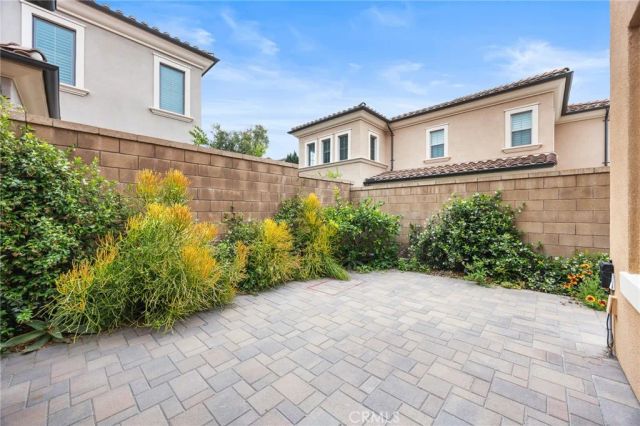 60 Quentin, Irvine, CA 92620