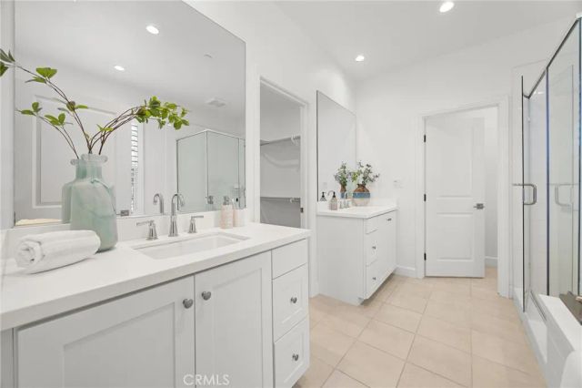 60 Quentin, Irvine, CA 92620