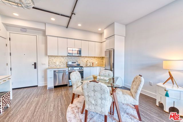 1947 Sawtelle Boulevard 404, Los Angeles, CA 90025