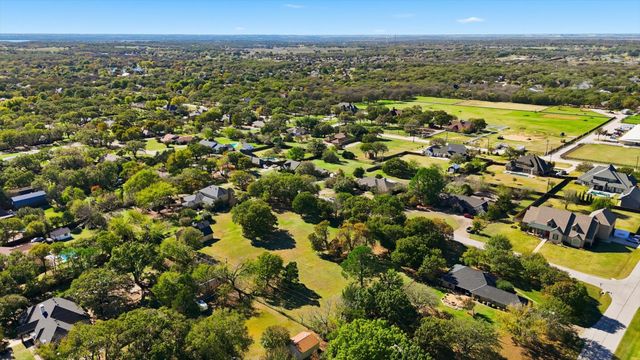 370 Oakview Drive, Double Oak, TX 75077
