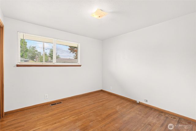 1209 Florence Street, Enumclaw, WA 98022