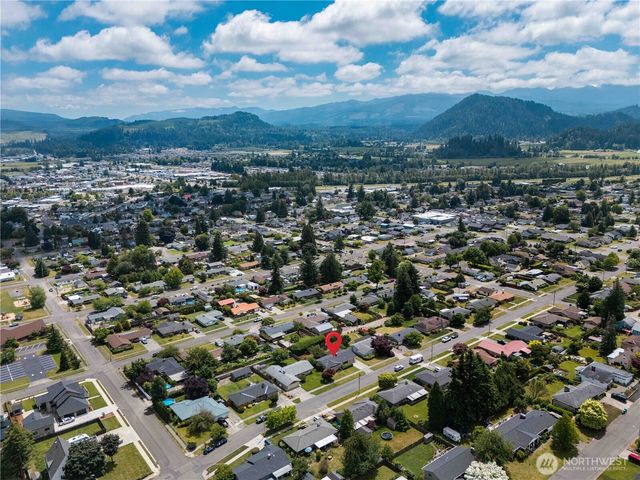 1209 Florence Street, Enumclaw, WA 98022